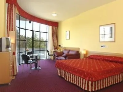 Otel Kross A Estrada